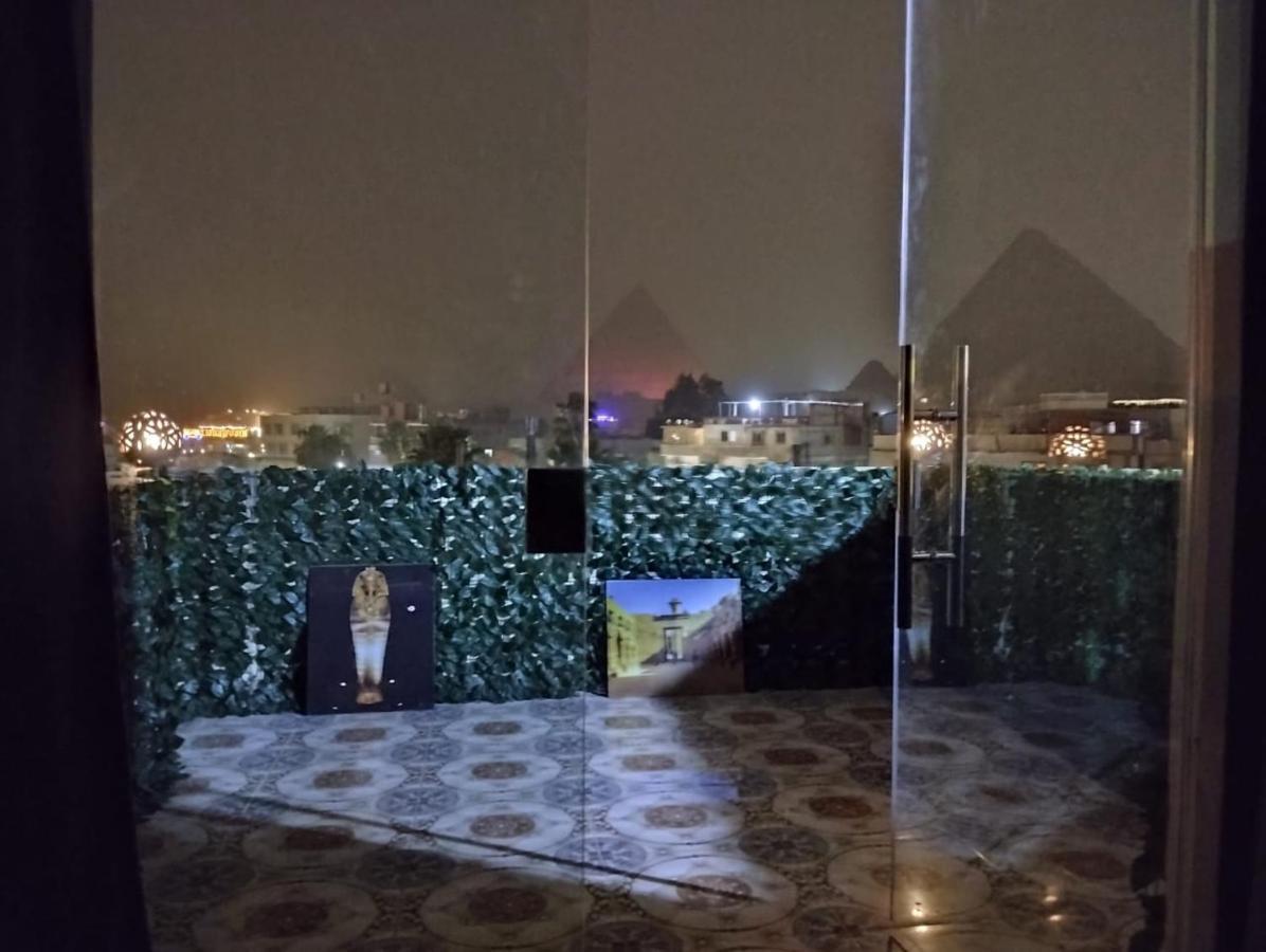Three Golden Pyramids Acomodação com café da manhã Cairo Exterior foto